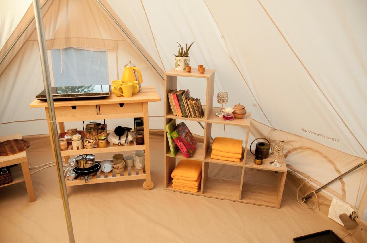Luxury tent Glamping Z Alpakami