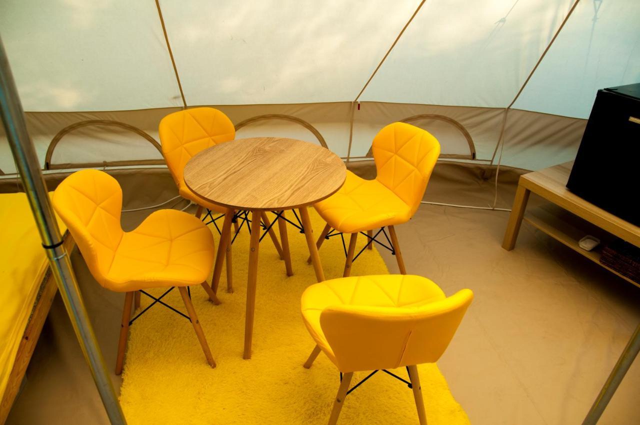 Luxury tent Glamping Z Alpakami